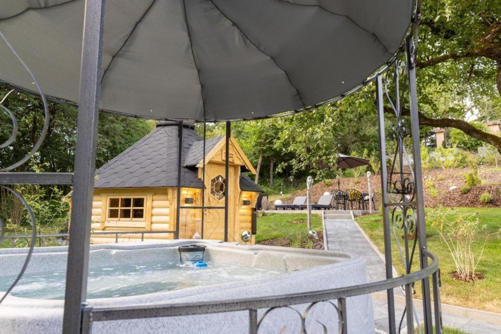 Chalet Vitaspa - Whirlpool & Sauna Privatspa Пегниц Экстерьер фото